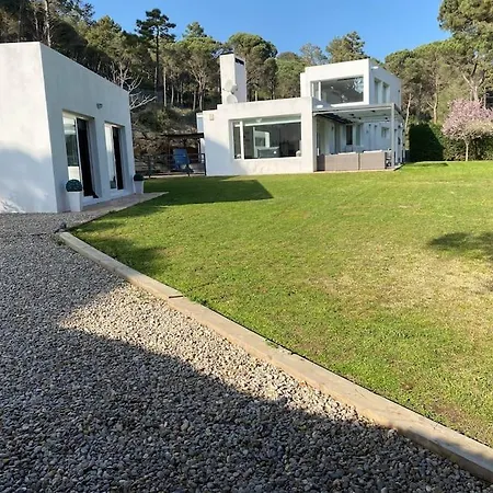 Villa Casa Y Loft Minimalista, Jardin Y Parking Privado Girona