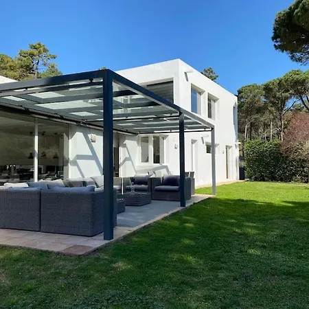 Casa Y Loft Minimalista, Jardin Y Parking Privado Girona