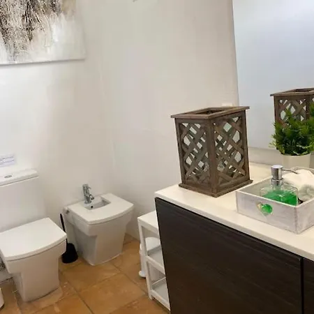 Villa Casa Y Loft Minimalista, Jardin Y Parking Privado Girona